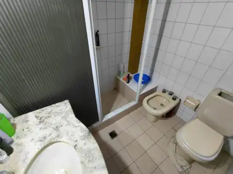 Casa mas local comercial