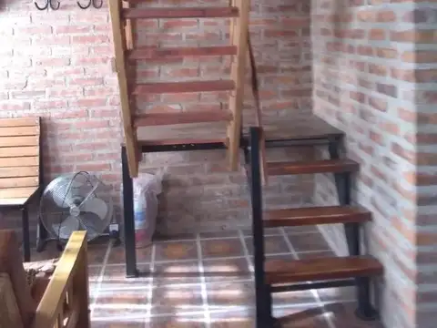 Casa en Venta con 3 cocheras