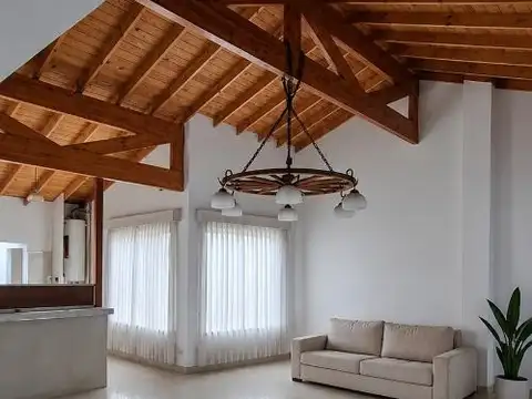 Depto Tipo Casa en Alquiler de 3 dormitorios