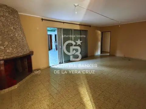 Casa con locales comerciales en Santo Tomé sobre 7 de Marzo