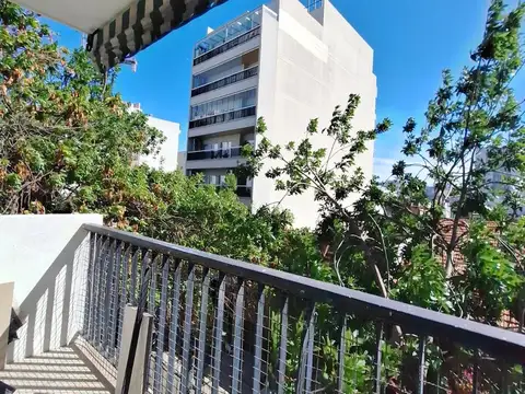Muñiz  al 800