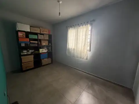 Casa 2 ambientes con 2 baños