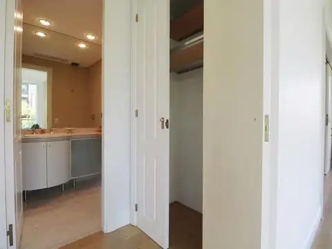 Departamento 4 ambientes con 3 baños