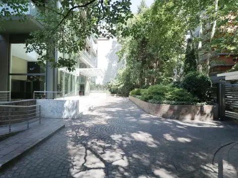 Departamento en Alquiler con 3 cocheras