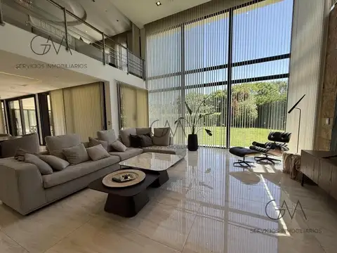 Casa en Alquiler de 4 dormitorios