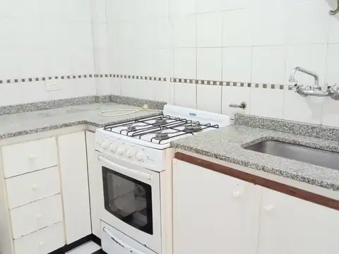 Depto Tipo Casa Monoambiente con 1 baño
