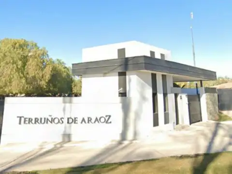 Terruños de Araoz I - Chalet Parquizado - Vendo