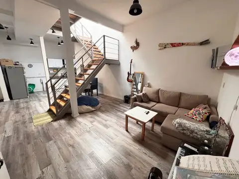Depto Tipo Casa en Venta de 3 ambientes