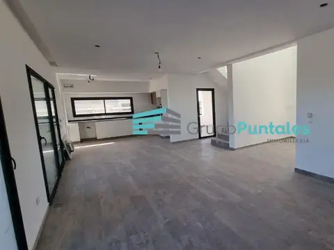 Casa a estrenar en Canning Chico, con 3 Habitaciones mas Escritorio y Piscina