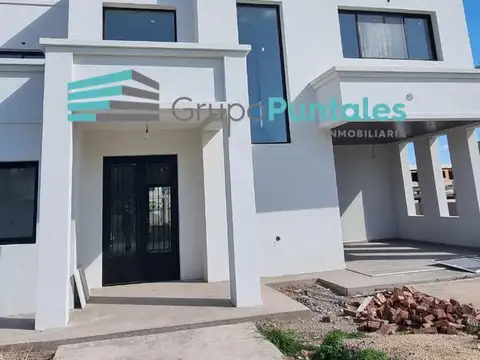 Casa en Venta en Canning Chico, USD 360.000