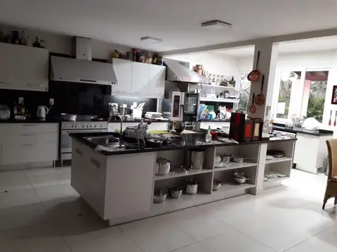 Casa en Venta en Otras Localidades Paraguay, USD 1.200.000