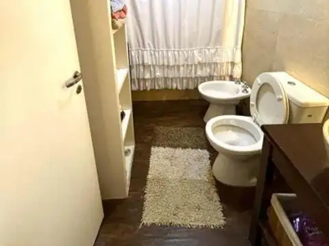 Departamento 4 ambientes con 2 baños