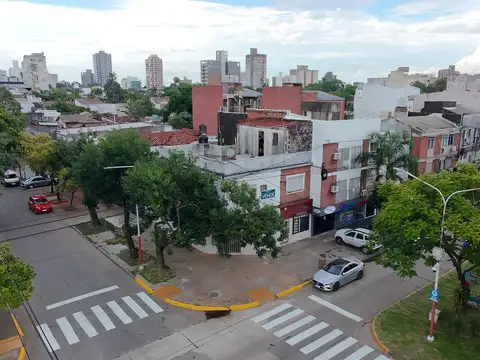 Venta | Importante inmueble sobre esquina | Ideal desarrollo en altura