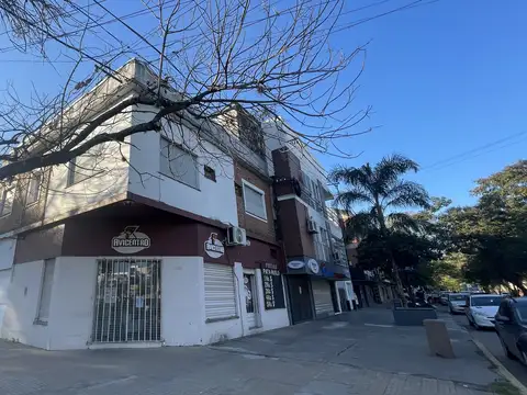 Venta | Importante inmueble sobre esquina | Ideal desarrollo en altura