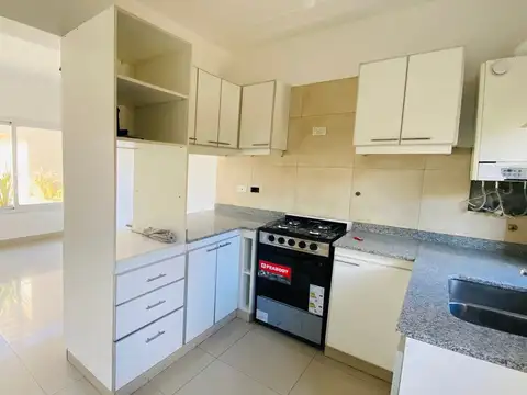 Triplex 4 ambientes en Alquiler en Hurlingham