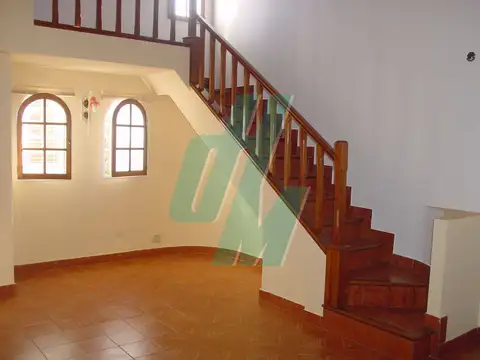 Excelente PH con entrada independiente - Alquiler Mataderos