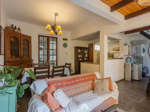 Casa en Venta con 1 cochera