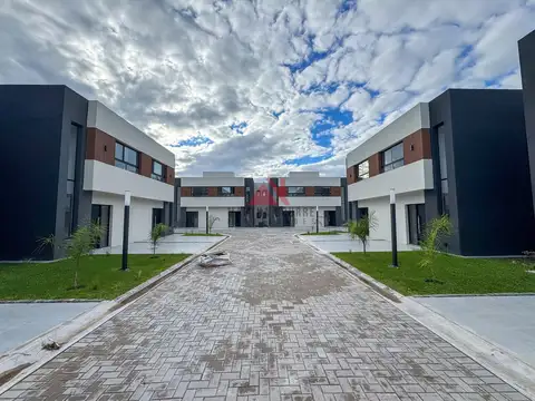 Casa en Venta en La Lonja, USD 184.000