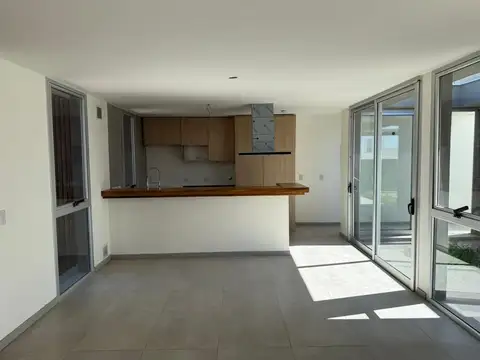 Casa en Venta en Luján de Cuyo, USD 208.000