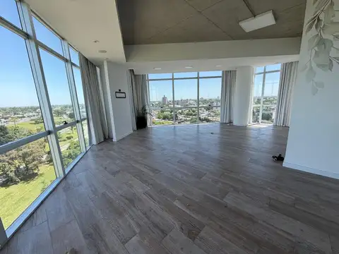 Oficina en Alquiler con 2 cocheras