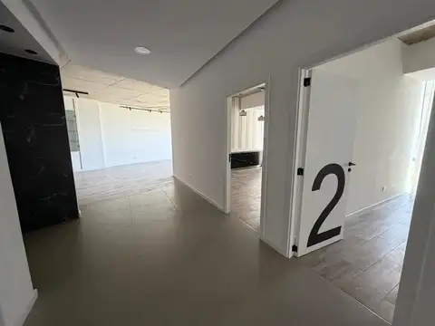 OFICINA COMERCIAL PISO ENTERO ESCOBAR PROA PREMIUM