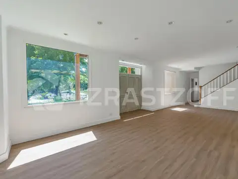 Casa 7 ambientes con 3 baños
