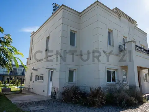 Casa en Alquiler de 4 dormitorios