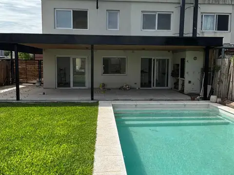 Villanueva San Patricio - Excelente Casa 5 amb con pileta, en Complejo de Casas !