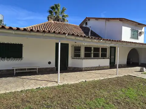 Casaquinta en venta
