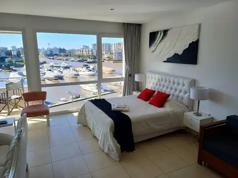 Departamento en Alquiler de Monoambiente