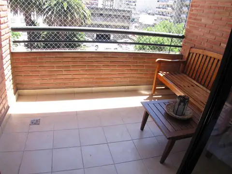 Amoblado | Balcón Aterrazado | ALQUILER: $ 730.000 ó U$S 500. Expensas: $ 200.000.