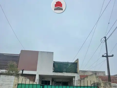 Casa en Venta con 1 cochera