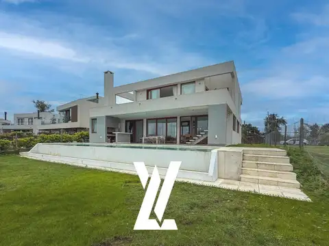 Casa a la laguna en Barrio Privado Laguna Grande, Villanueva - VENTA URGENTE POR VIAJE 
