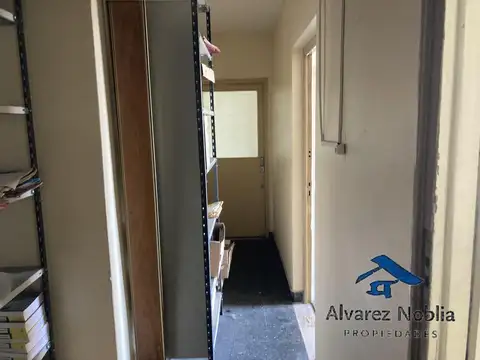 Oficina en  pleno corazon del barrio Monserrat y a 3 cuadras de Palza de Mayo