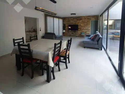 Venta Casa 2 dormis - Bº El Ceibal - Plottier