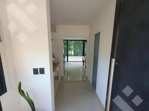 Casa en Venta en Plottier, USD 300.000