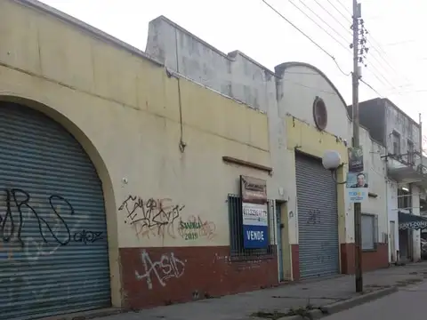 VENTA. Galpón con buena ubicación