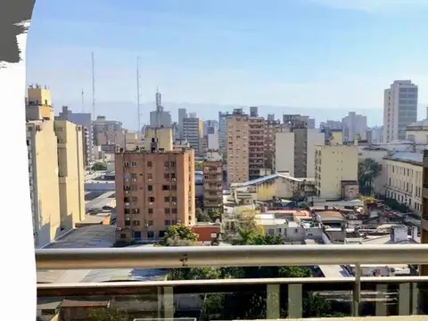 Dpto Barrio Sur 1 ambiente con Balcón al frente