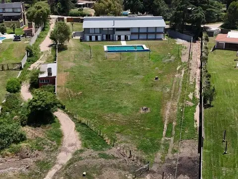 Casa 12 ambientes con 5 baños
