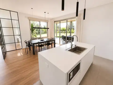 Casa en Venta - Barrio Parque La Verdad - Exaltación de la Cruz