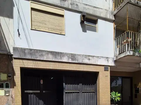 COCHERA CUBIERTA EN PLANTA BAJA