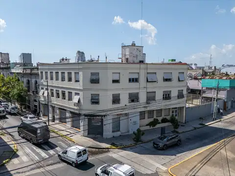 VENTA DEPARTAMENTO 2 AMBIENTES CON PATIO BARRACAS