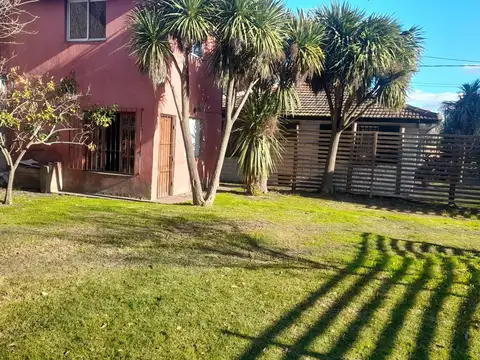 Casa mas departamento en Atlántida