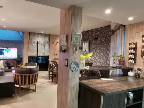 Casa en Venta en Castelar, USD 180.000