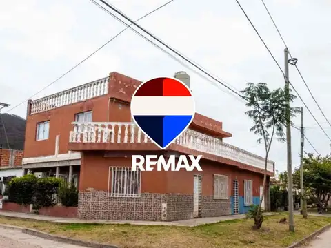 CASA 6 DORM VENTA 2 DEPARTAMENTOS LOCAL INVERSION