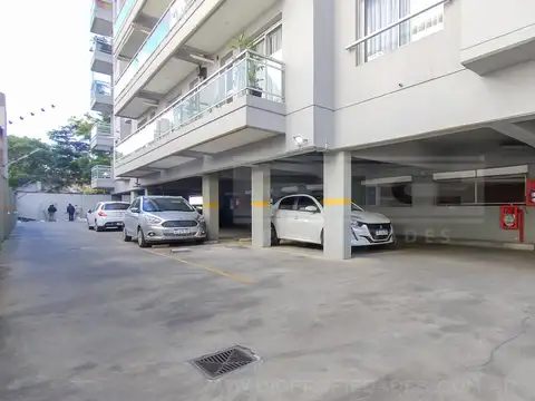 Cochera Venta - Olivos-Vias/Maipu