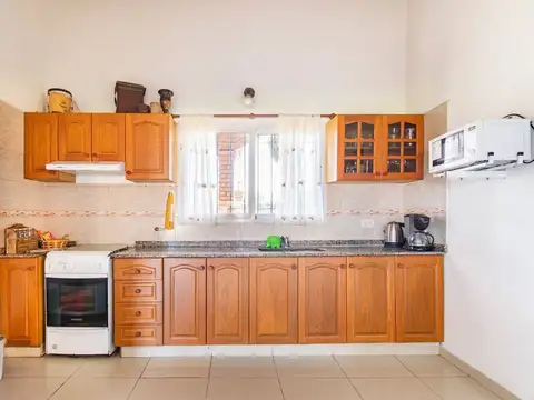 ALQUILER TEMPORAL CASA EN FUNES CON PILETA