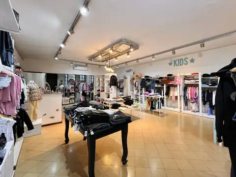 VENTA DE FONDO DE COMERCIO INDUMENTARIA INFANTIL Y JUVENIL EN VENADO TUERTO