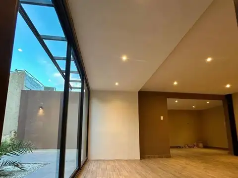 Casa en Venta en Pedro Molina, USD 79.000