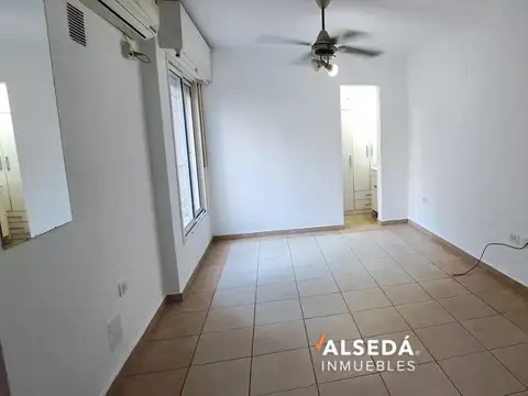 Departamento en Alquiler en Abasto, $ 230.000